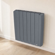 Radiateur DELONGHI HONEY anthracite installé dans un intérieur